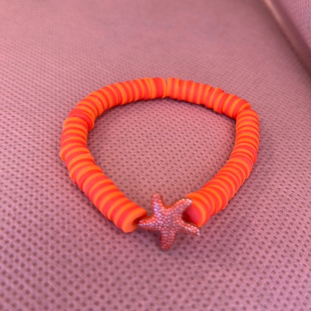 Orange starfish bracelett